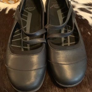 Obeo black strappy shoes 9.5